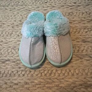 Girl’s Wonder Nation Slip On Slippers
